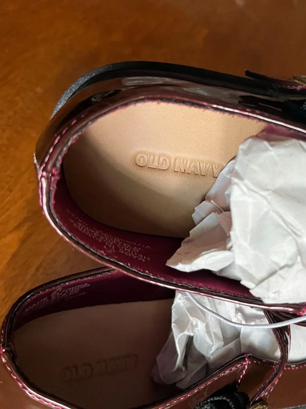 Old Navy crimson lug-sole mary jane shoes 2 NWT